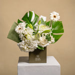 Load image into Gallery viewer, Ivory Petite Bloom Box