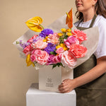Load image into Gallery viewer, Vivid Garden Signature Bloom Box

